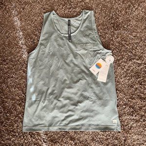 Vuori Tradewind Performance Tank Top - Men's NEW (L)